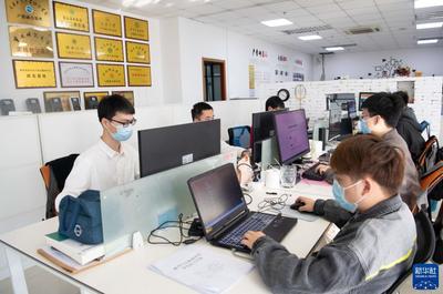 新華全媒+丨重慶 創(chuàng)新示范基地助力大學(xué)生逐夢創(chuàng)業(yè) 技術(shù)服務(wù)賦能企業(yè)成長